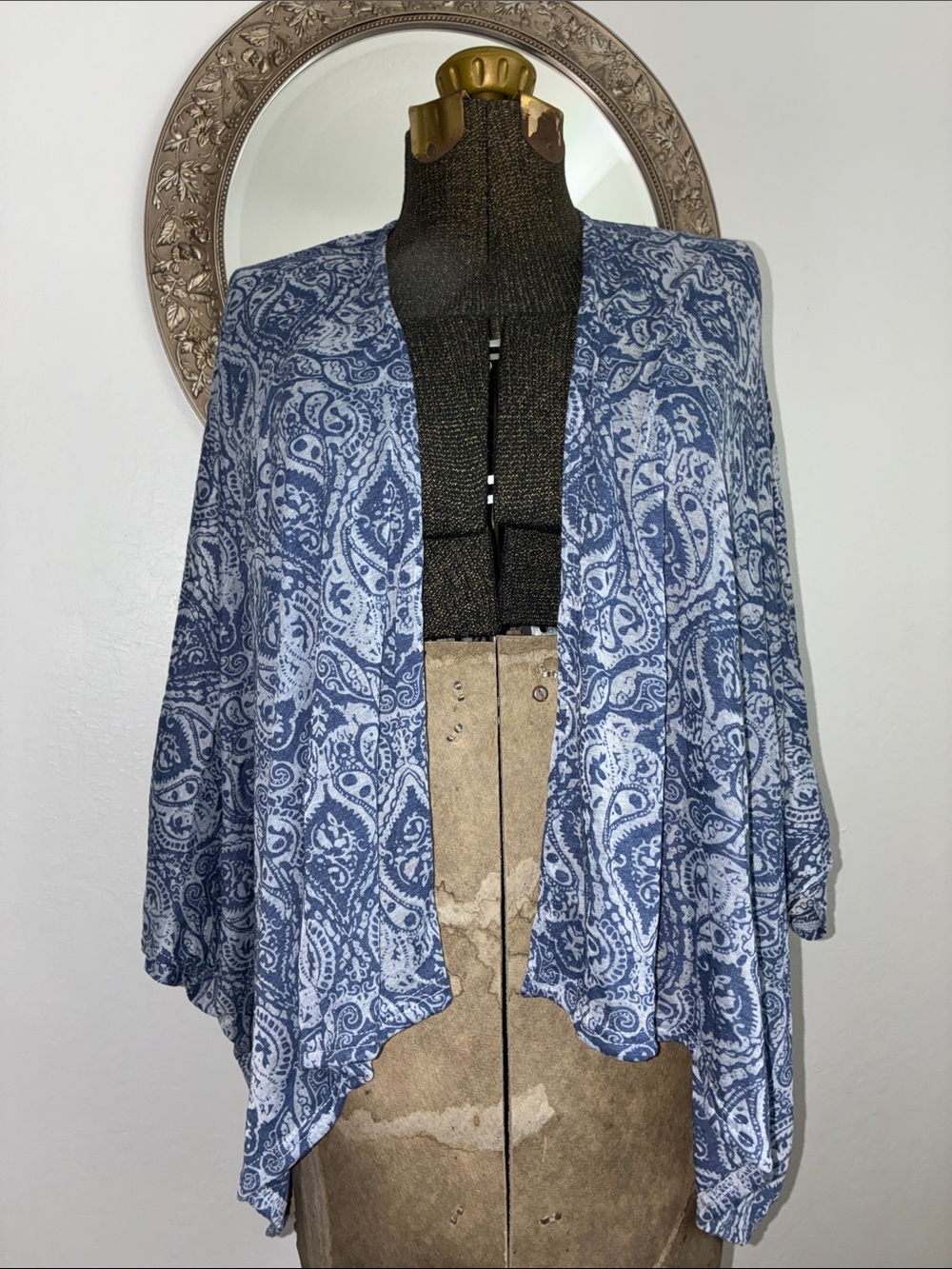 DRESS BARN (NWT) Women’s Versatile Ocean Blue, Flowy Paisley Cover-Up, One Size.